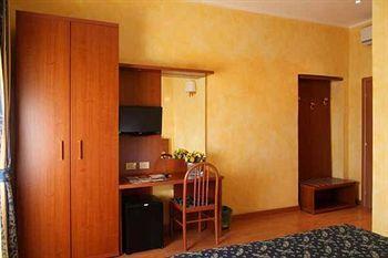 A Picture Of Bed & Breakfast Roma